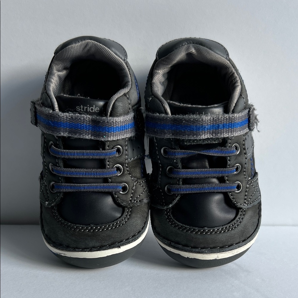 Stride Rite SRT SM artie boys sneakers, size 6.6w